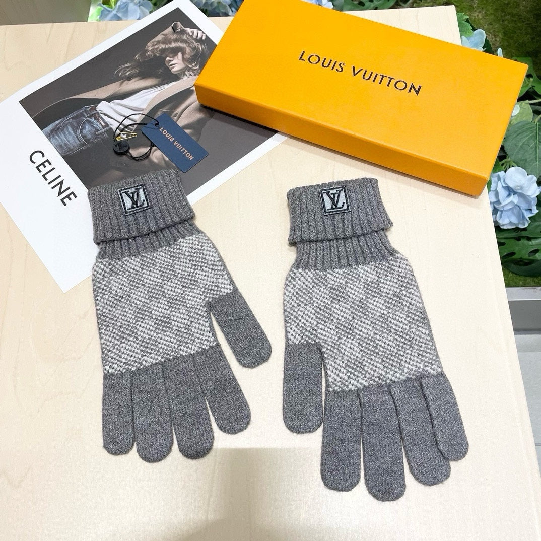 LOUIS VUITTON LV GLOVES IN DOVE GRAY WOOL 462427