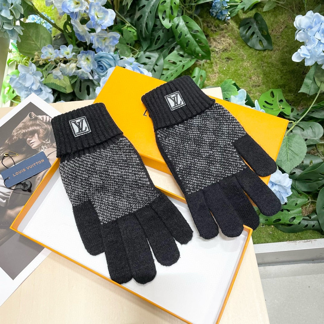 LOUIS VUITTON LV GLOVES IN BLACK WOOL 462428