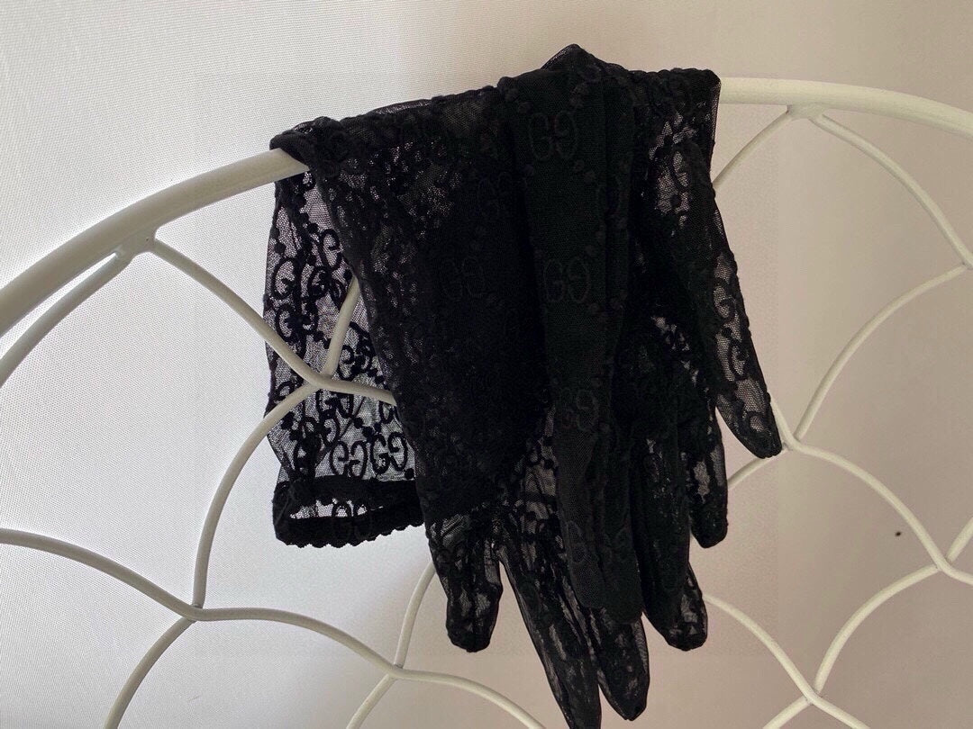 GUCCI EMBROIDERED LACE MESH GLOVES BLACK 462433