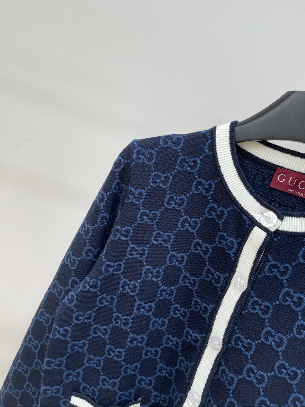 GUCCI CREW NECK CARDIGAN WITH WHITE TRIM 276013