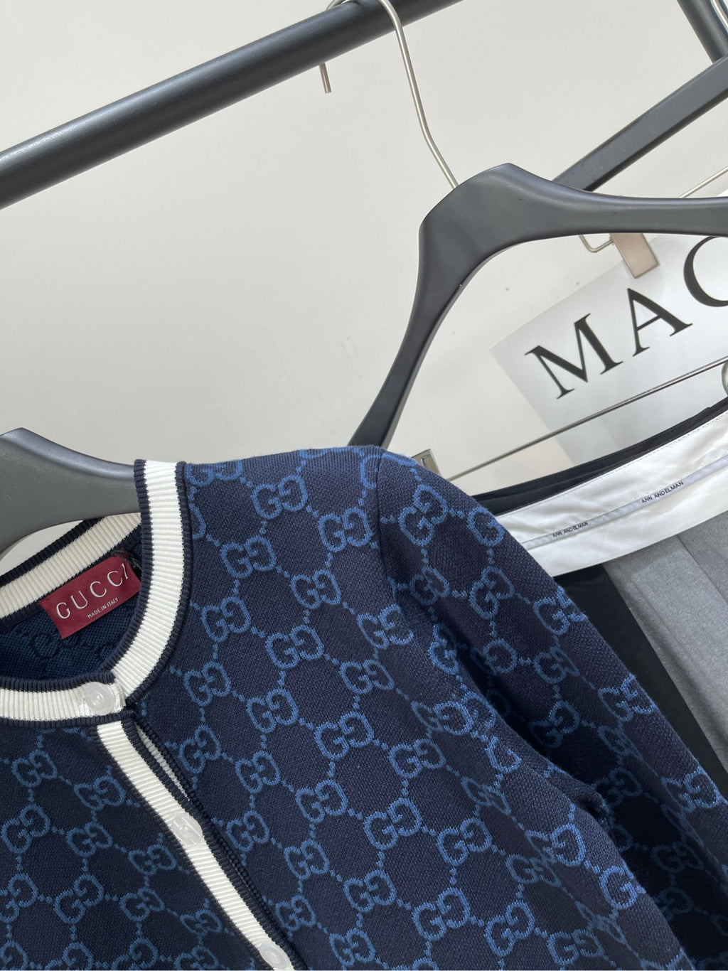 GUCCI CREW NECK CARDIGAN WITH WHITE TRIM 276013