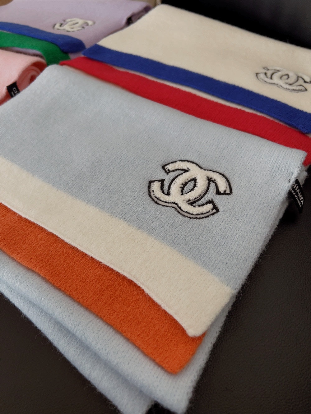 CHANEL SCARF IN LIGHT BLUE CASHMERE 402422