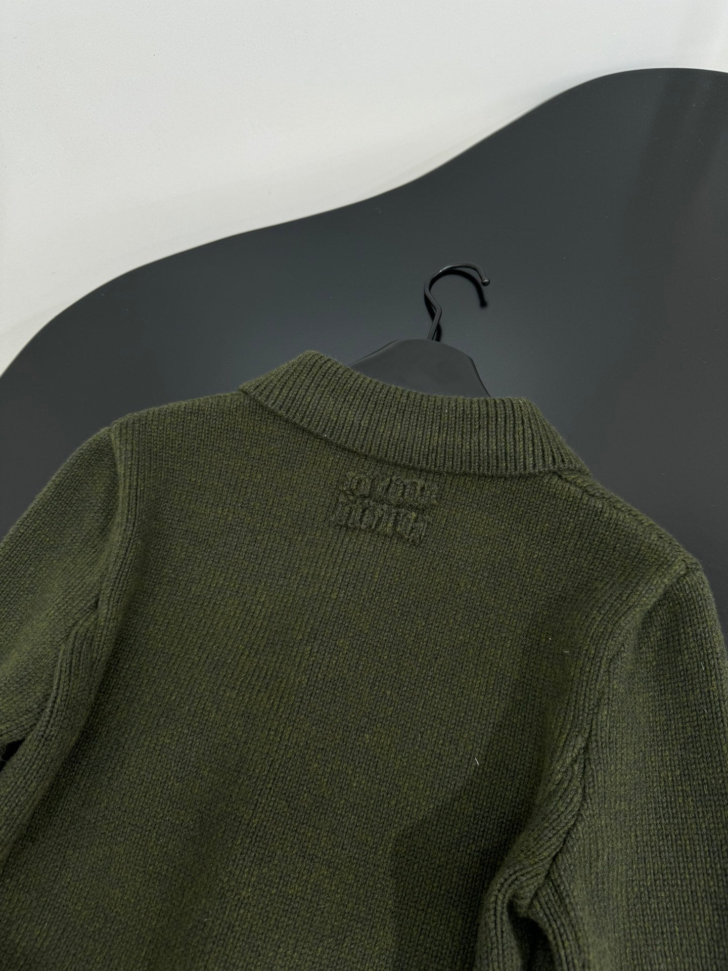 MIUMIU POLO KNIT CARDIGAN STYLE 502