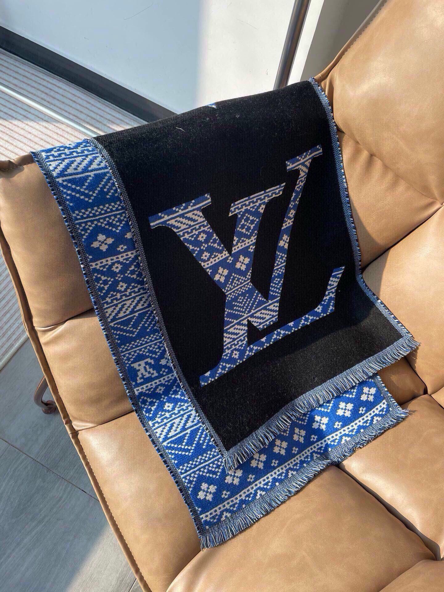 LOUIS VUITTON SCARF 200 CM IN BLACK MIX BLUE WOOL 390040