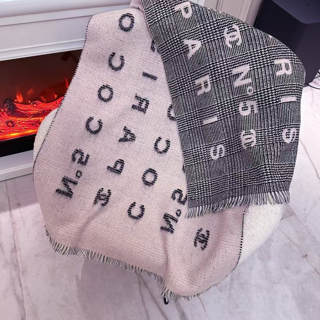 CHANEL SCARF 194 CM IN LIGHT PINK MIX BLACK CASHMERE 390060