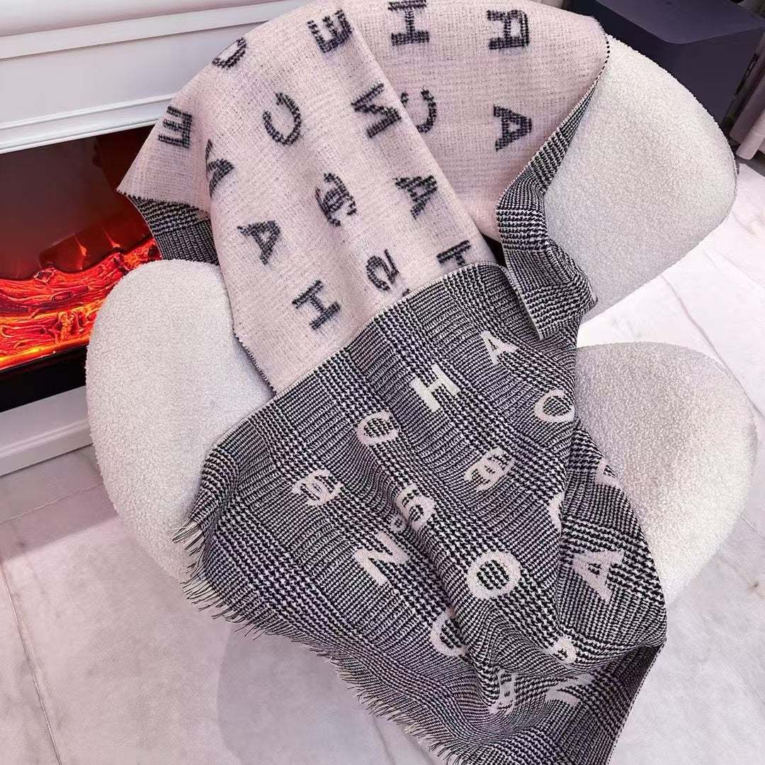 CHANEL SCARF 194 CM IN LIGHT PINK MIX BLACK CASHMERE 390060