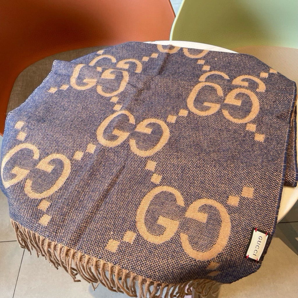 GUCCI JACQUARD PATTERN KNIT SCARF 195 CM WITH TASSELS PIGEON BLUE 403745