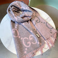 GUCCI JACQUARD PATTERN KNIT SCARF 195 CM WITH TASSELS HARBOR GRAY MIX LIGHT PINK 403748