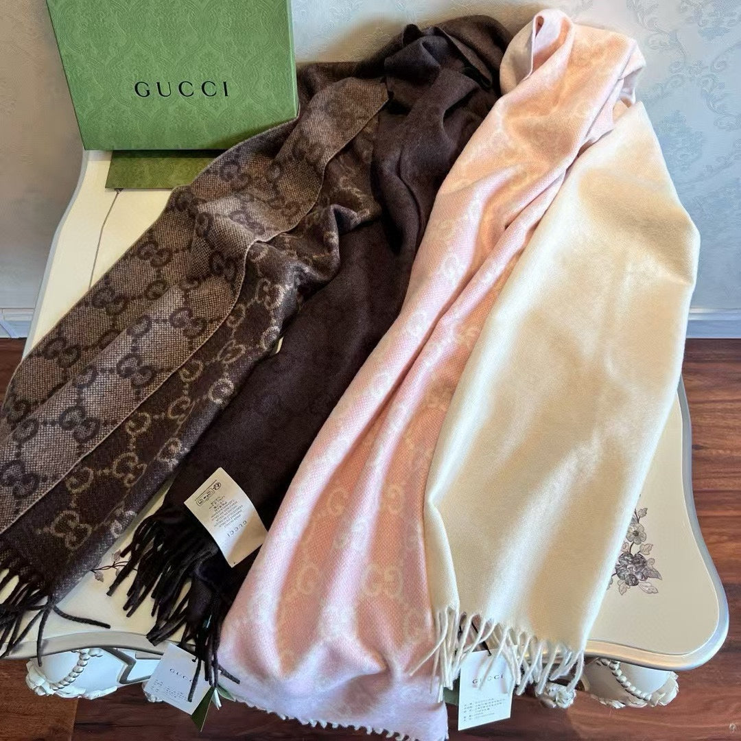 GUCCI SCARF 200 CM LIGHT PINK AND IVORY  CASHMERE JACQUARD 405134