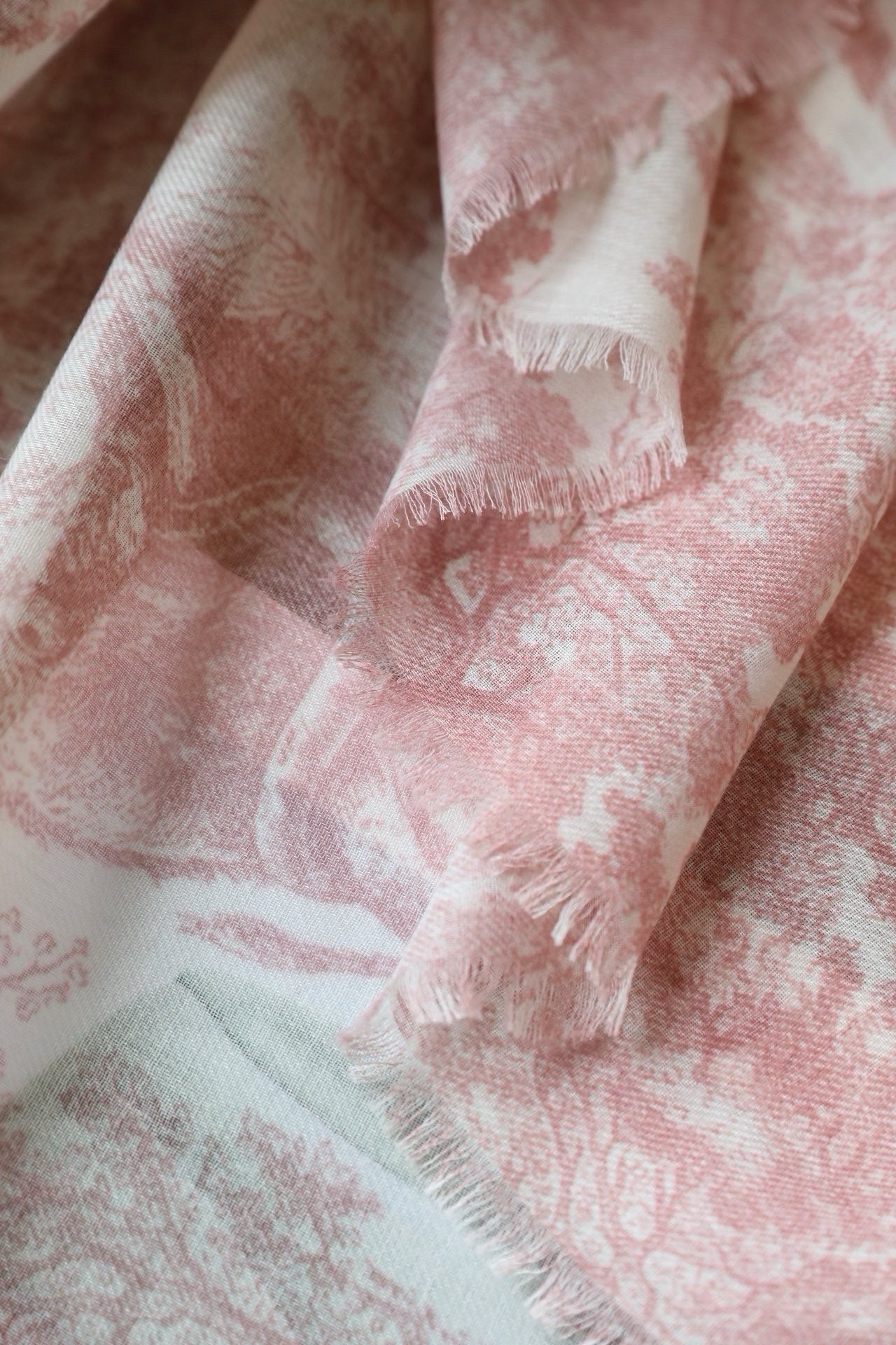 DIOR SCARF 180 CM IN LIGHT PINK SILK AND CASHMERE 418264