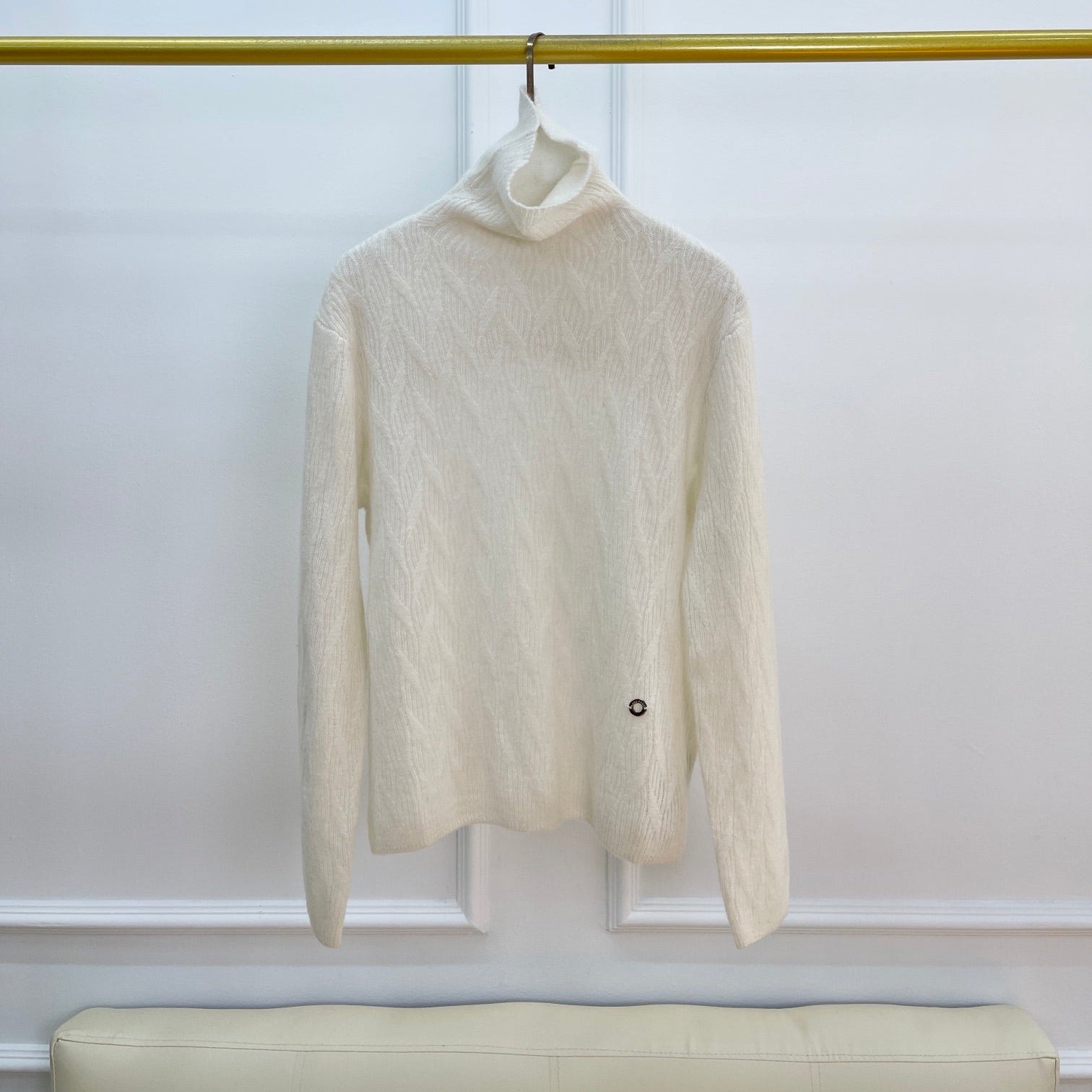 LP TURTLENECK SWEATER STYLE 124