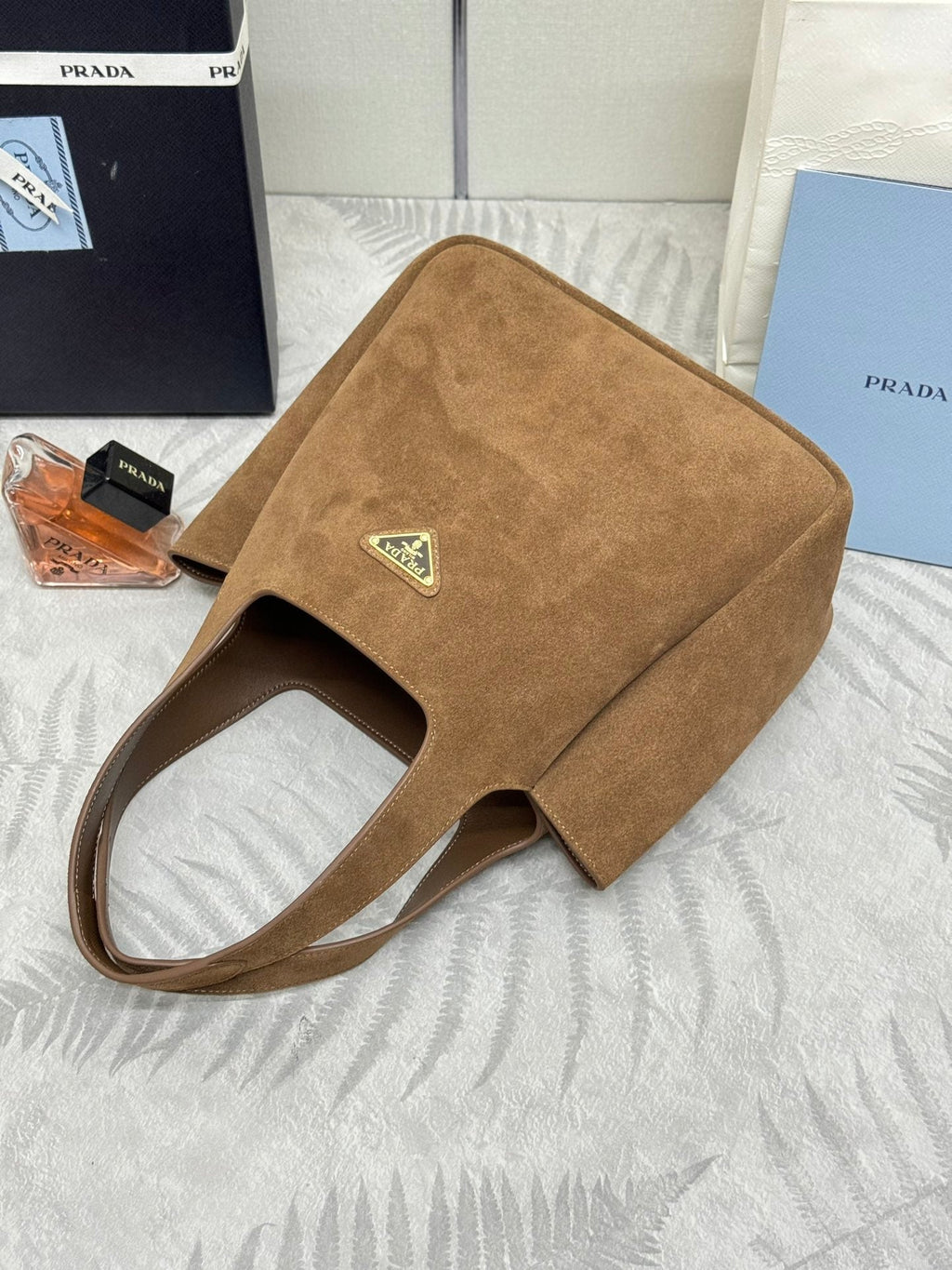 PRADA TOTE BAG 25 IN CHERRY WOOD SUEDE GOLD LOGO