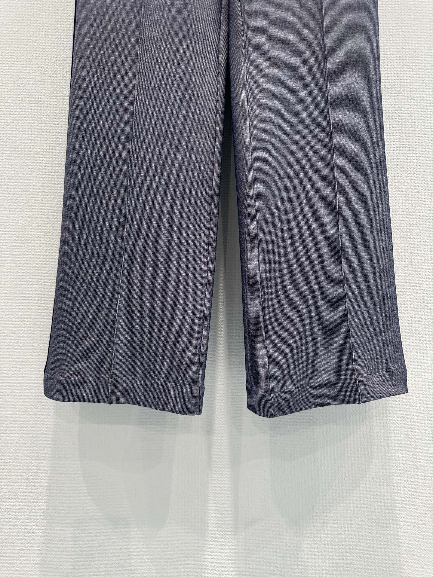 MIUMIU STRAIGHT-LEG PANTS STYLE 556