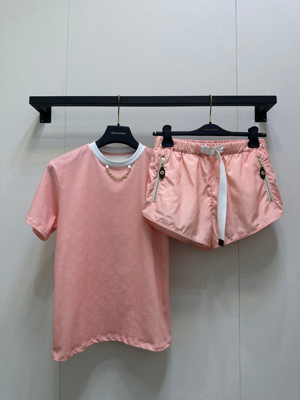 LOUIS VUITTON LV 25S SPORTS SHORTS 0136