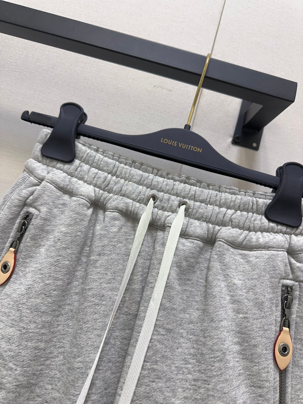 LOUIS VUITTON LV 25S SPORTS SHORTS 0139