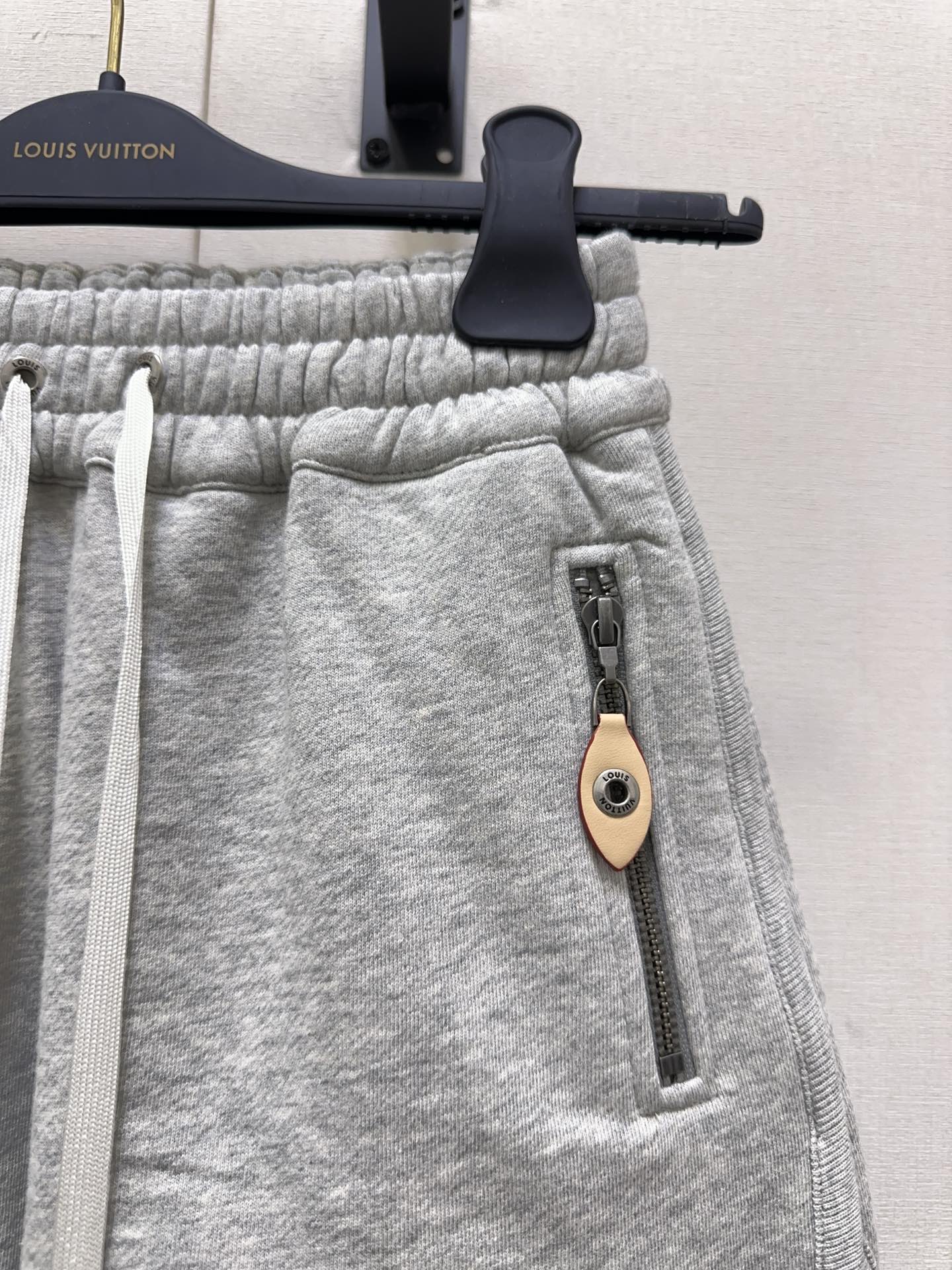 LOUIS VUITTON LV 25S SPORTS SHORTS 0139