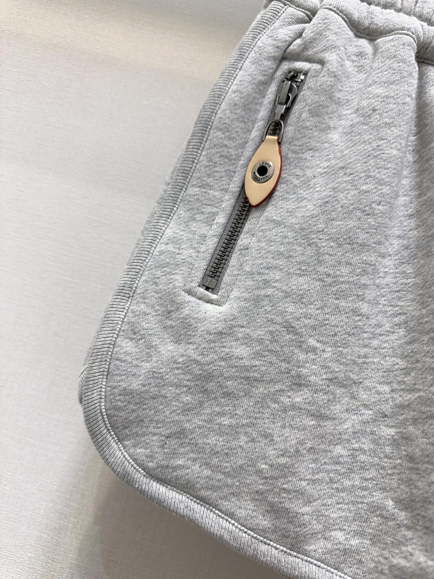 LOUIS VUITTON LV 25S SPORTS SHORTS 0139