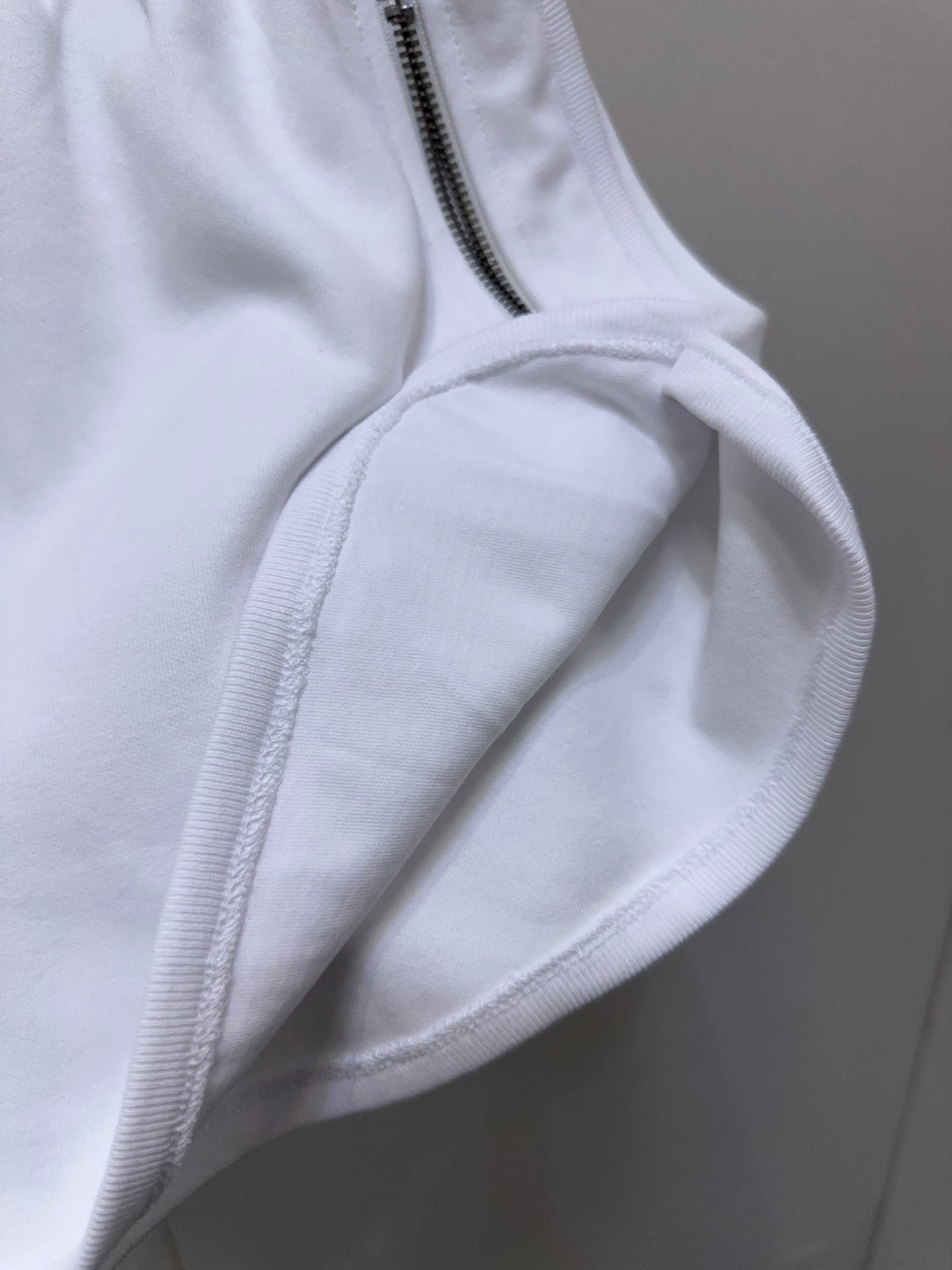 LOUIS VUITTON LV 25S SPORTS SHORTS 0140
