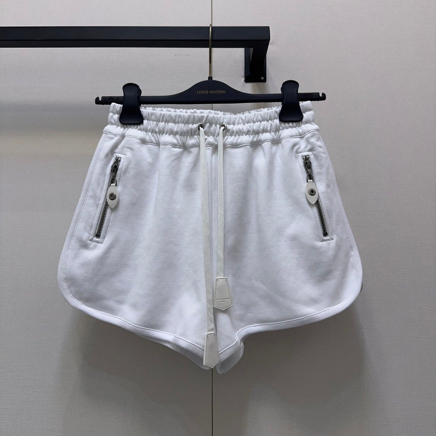 LOUIS VUITTON LV 25S SPORTS SHORTS 0140