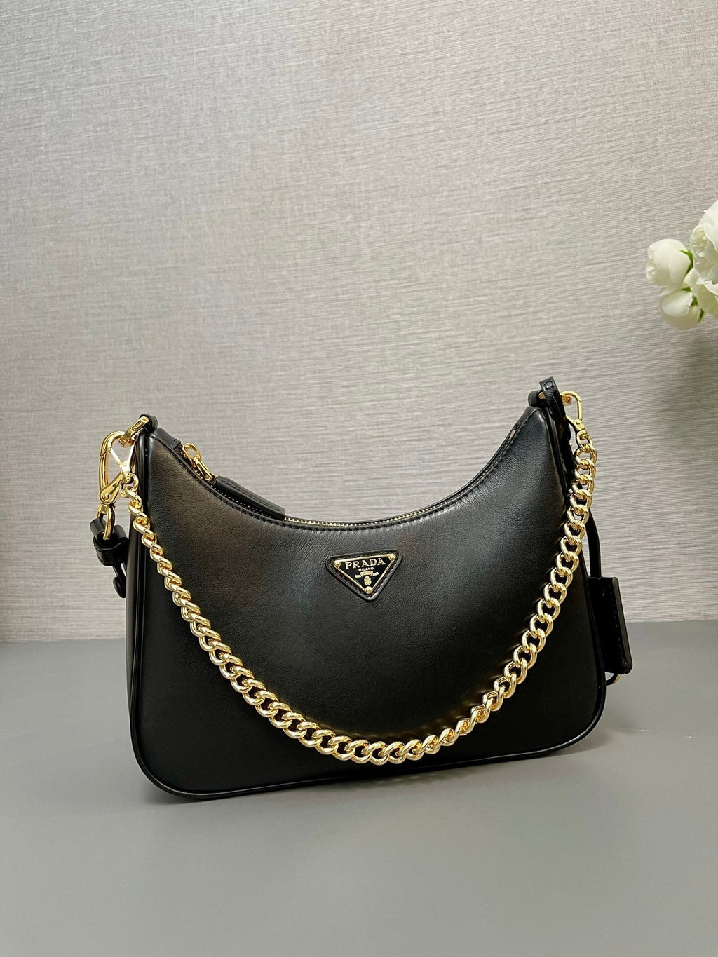 PRADA HOBO BAG 23 IN BLACK SMOOTH NAPPA LAMBSKIN GOLD HARDWARE