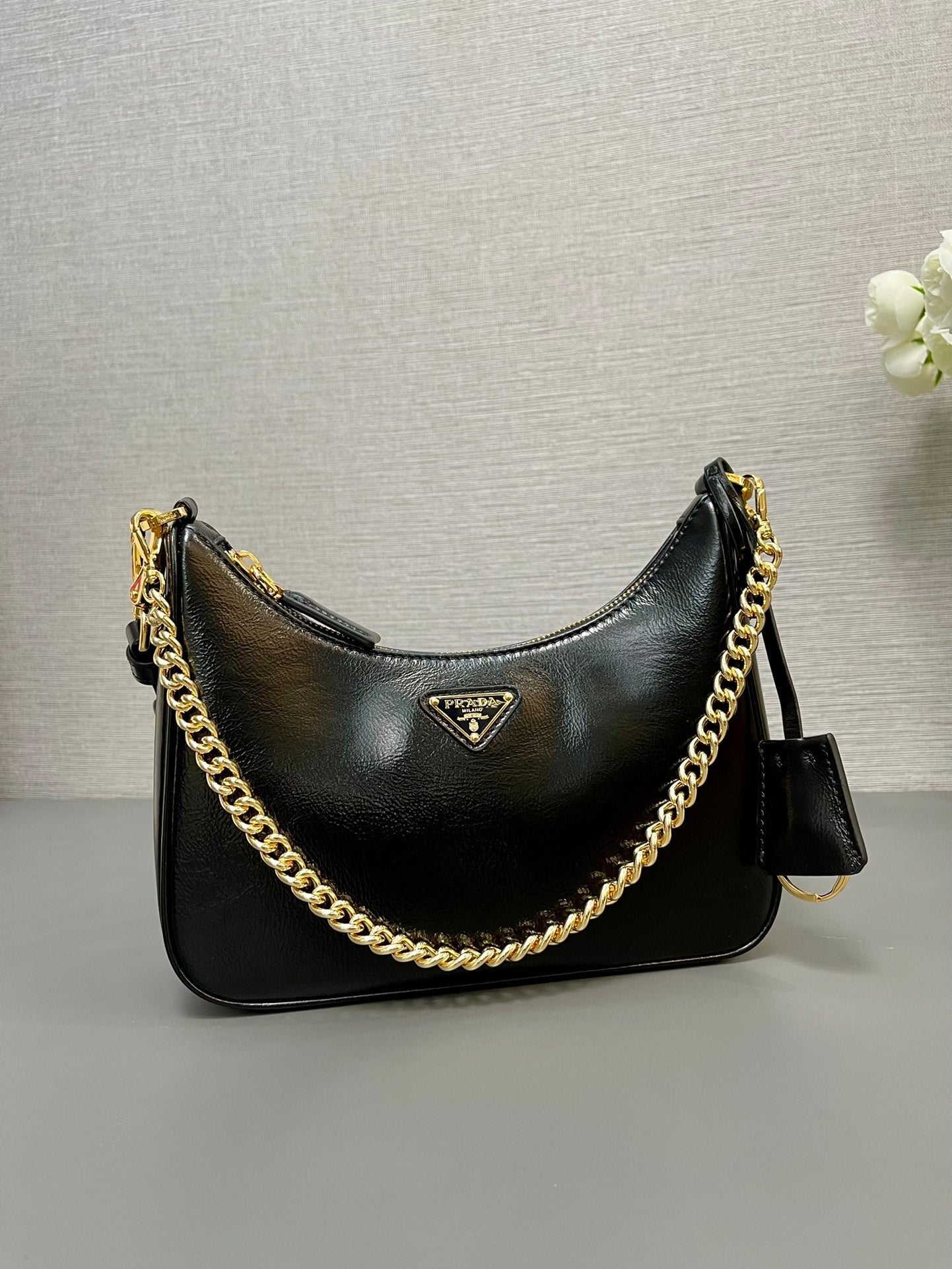PRADA HOBO BAG 23 IN BLACK PATENT NAPPA LAMBSKIN GOLD HARDWARE