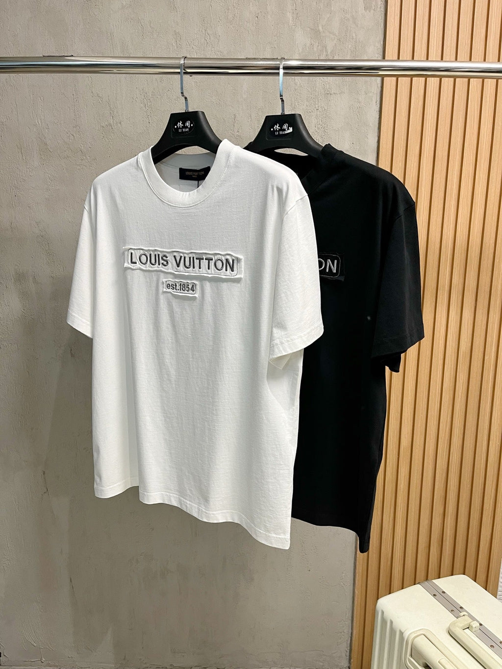 LOUIS VUITTON LV T-SHIRT IN WHITE COTTON 238863