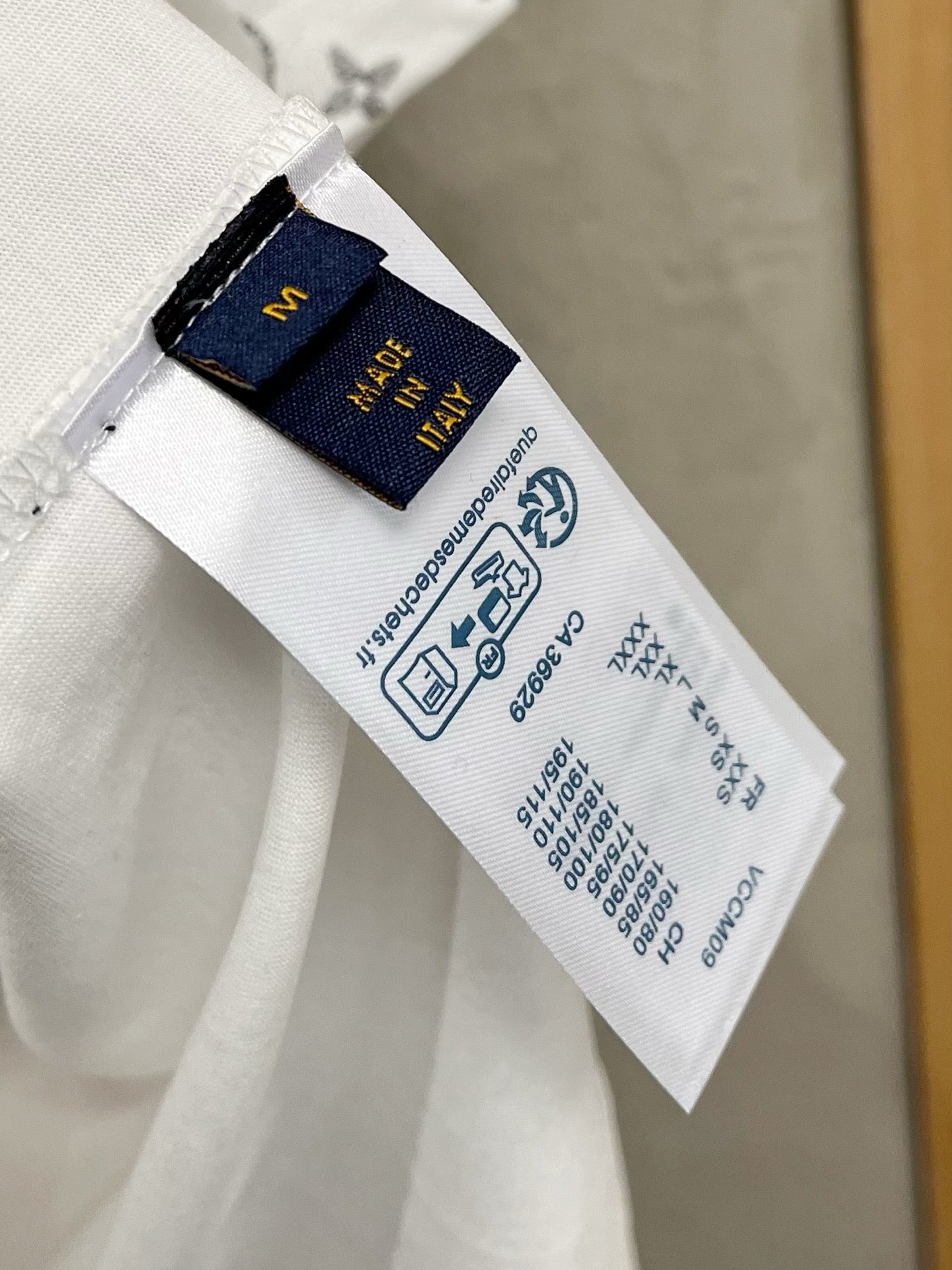 LOUIS VUITTON LV T-SHIRT IN WHITE MONOGRAM COTTON 238857