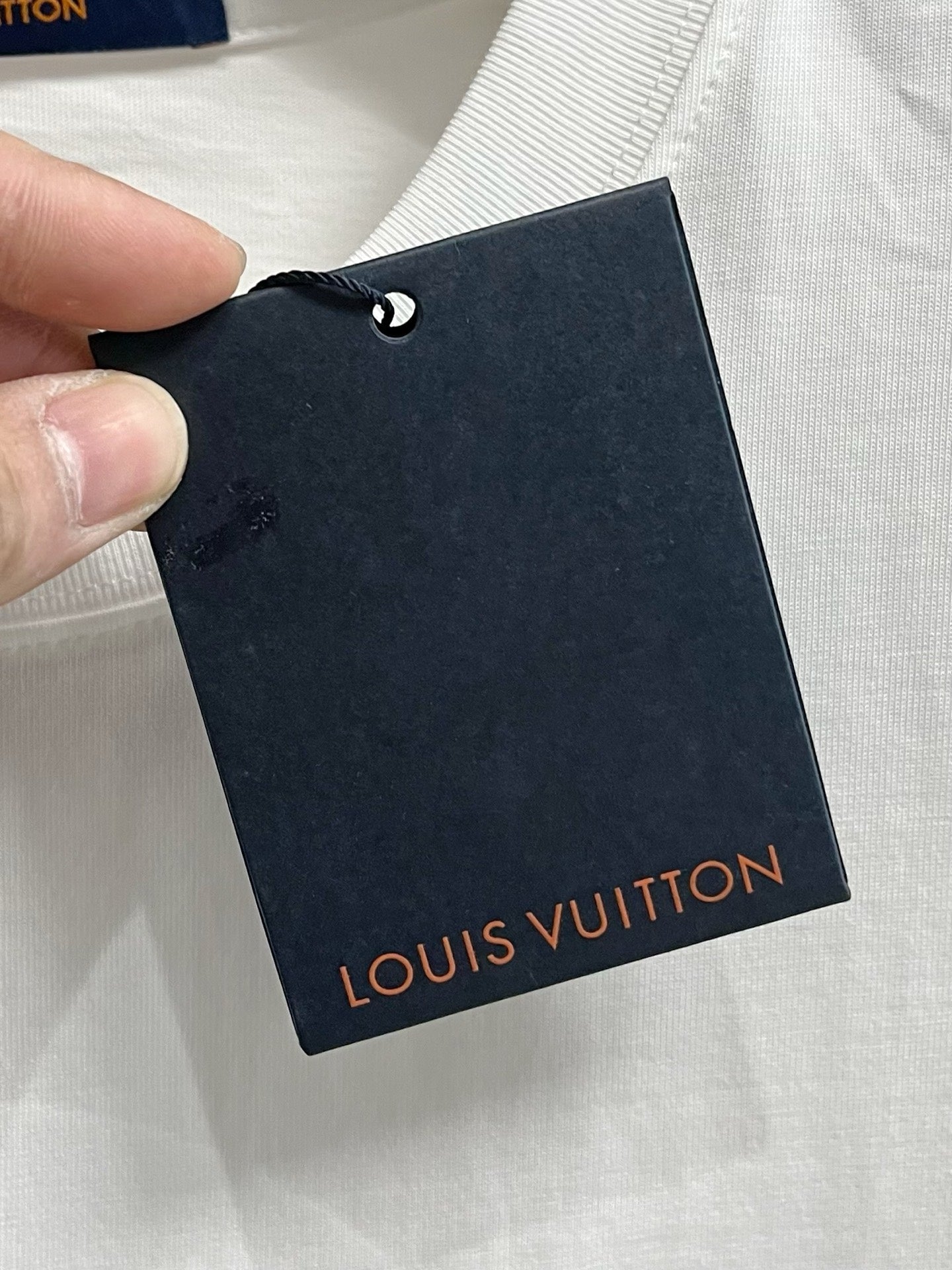 LOUIS VUITTON LV T-SHIRT IN WHITE PURE COTTON WITH EMBROIDERED LOGO 238773