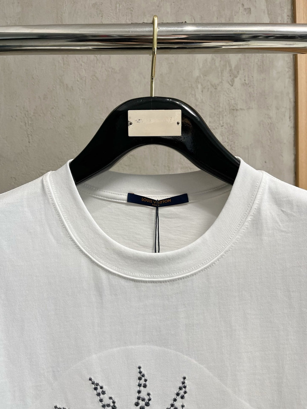 LOUIS VUITTON LV T-SHIRT IN WHITE PURE COTTON WITH EMBROIDERED LOGO 238773
