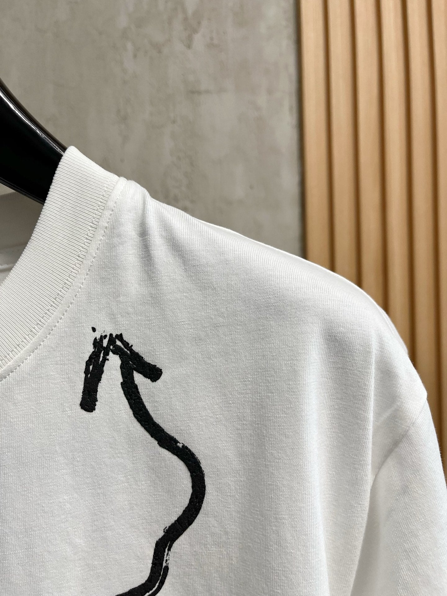 LOUIS VUITTON LV T-SHIRT IN WHITE PURE COTTON LOGO PRINT 238775