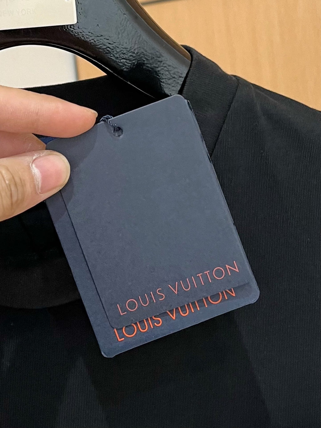 LOUIS VUITTON LV BLACK COTTON T-SHIRT 238868