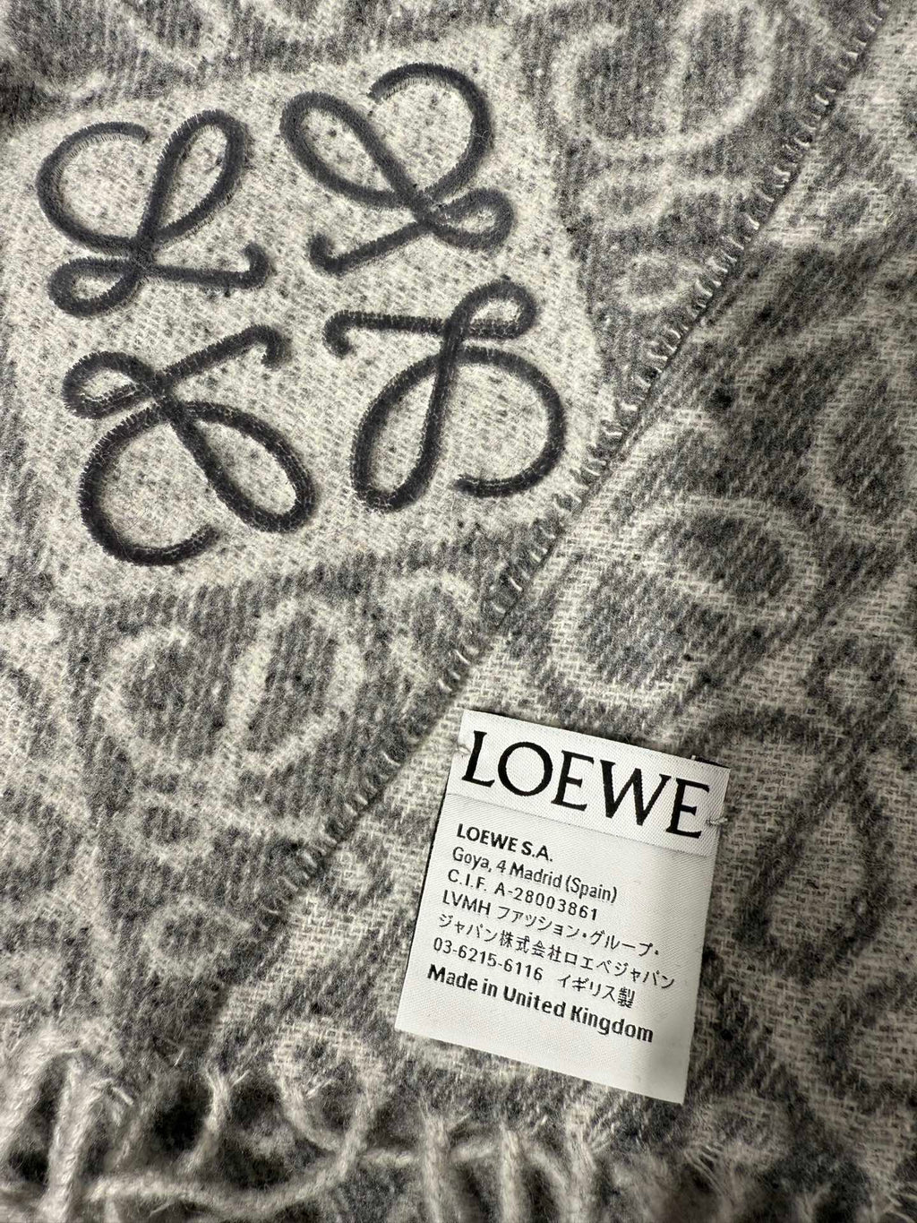 LOEWE 25S SCARF 180 IN CASHMERE WOOL 706574