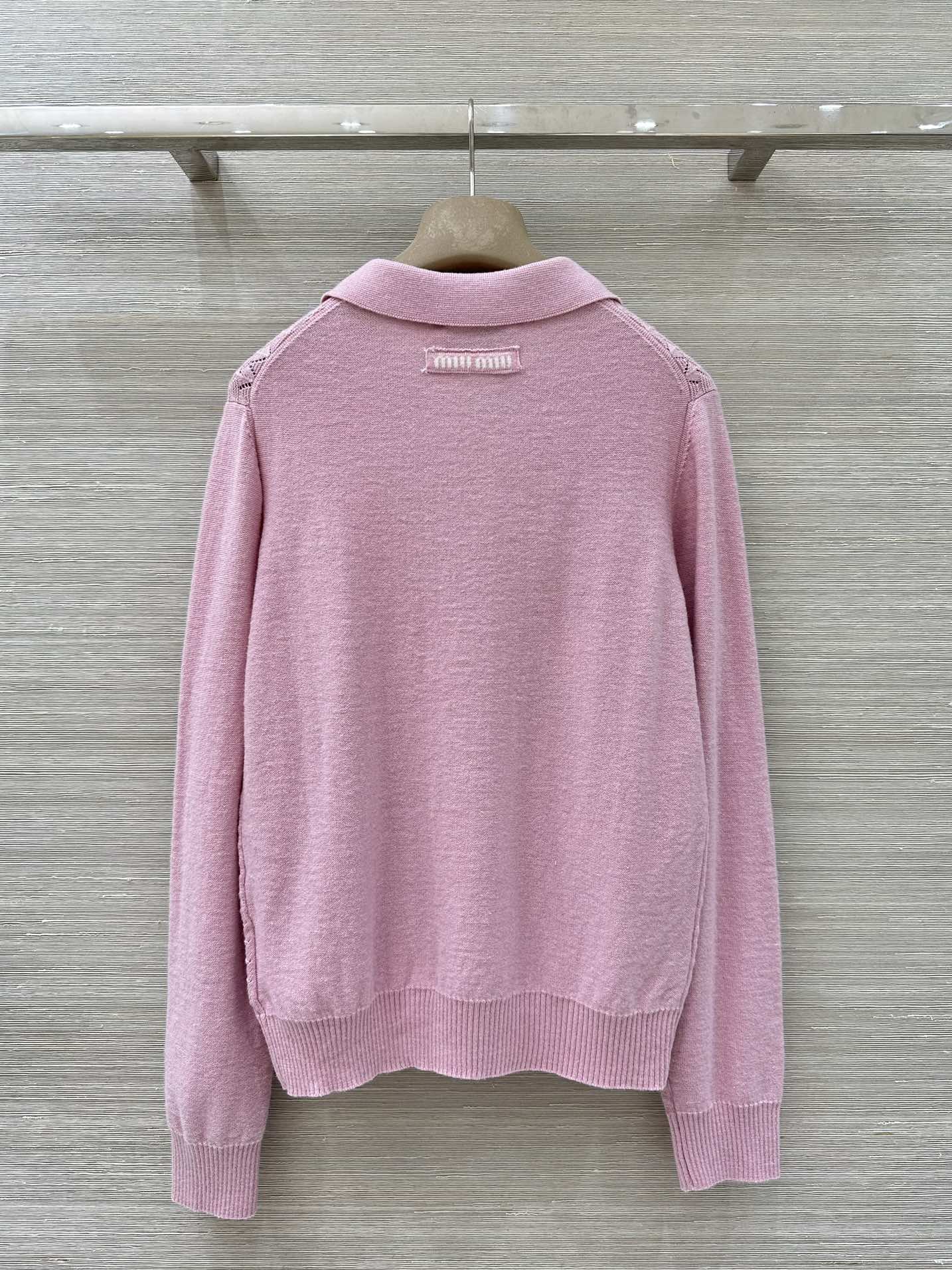 MIUMIU SWEATER STYLE 756