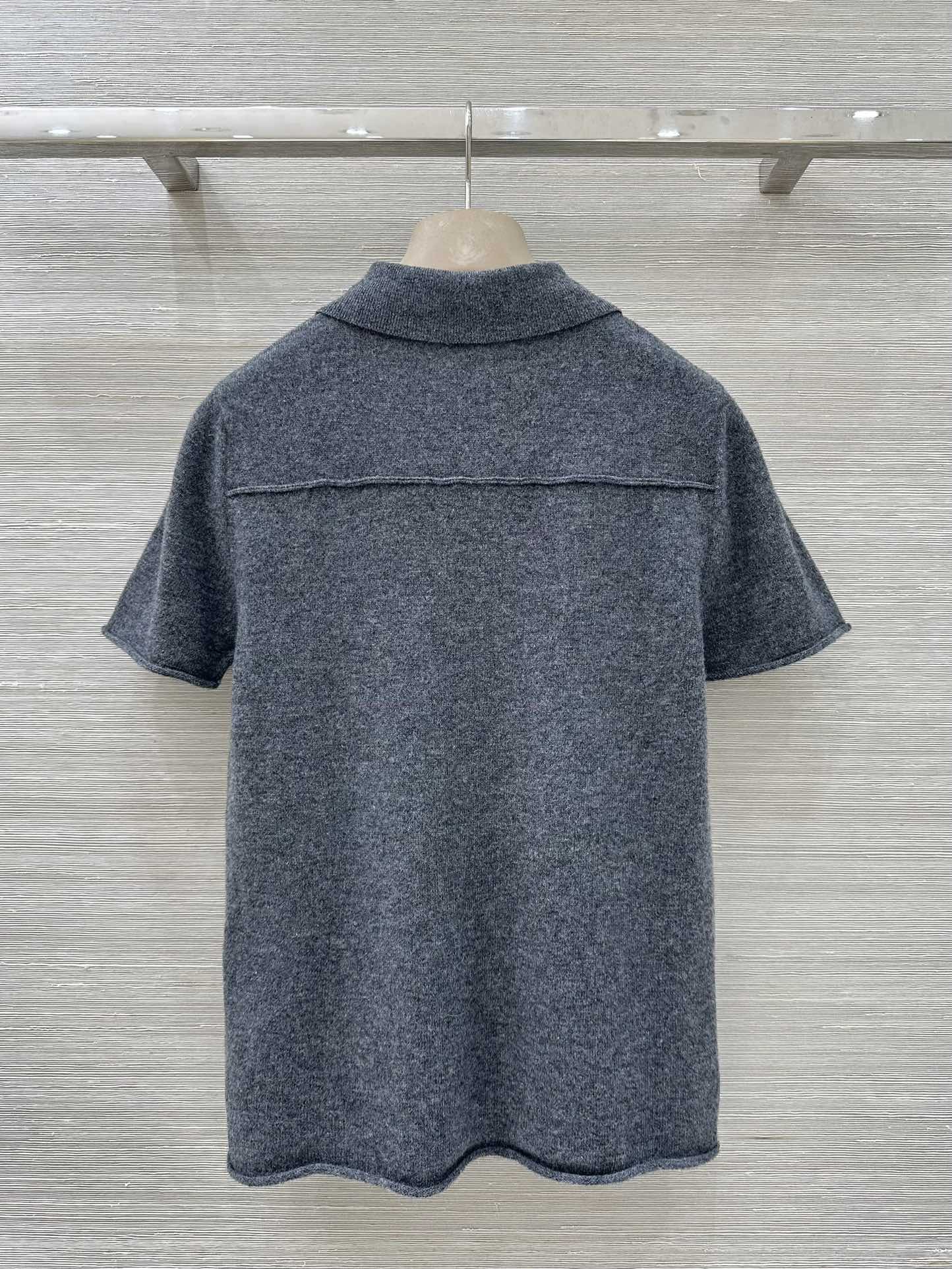 MIUMIU SHORT-SLEEVE TURTLENECK SWEATER STYLE 695