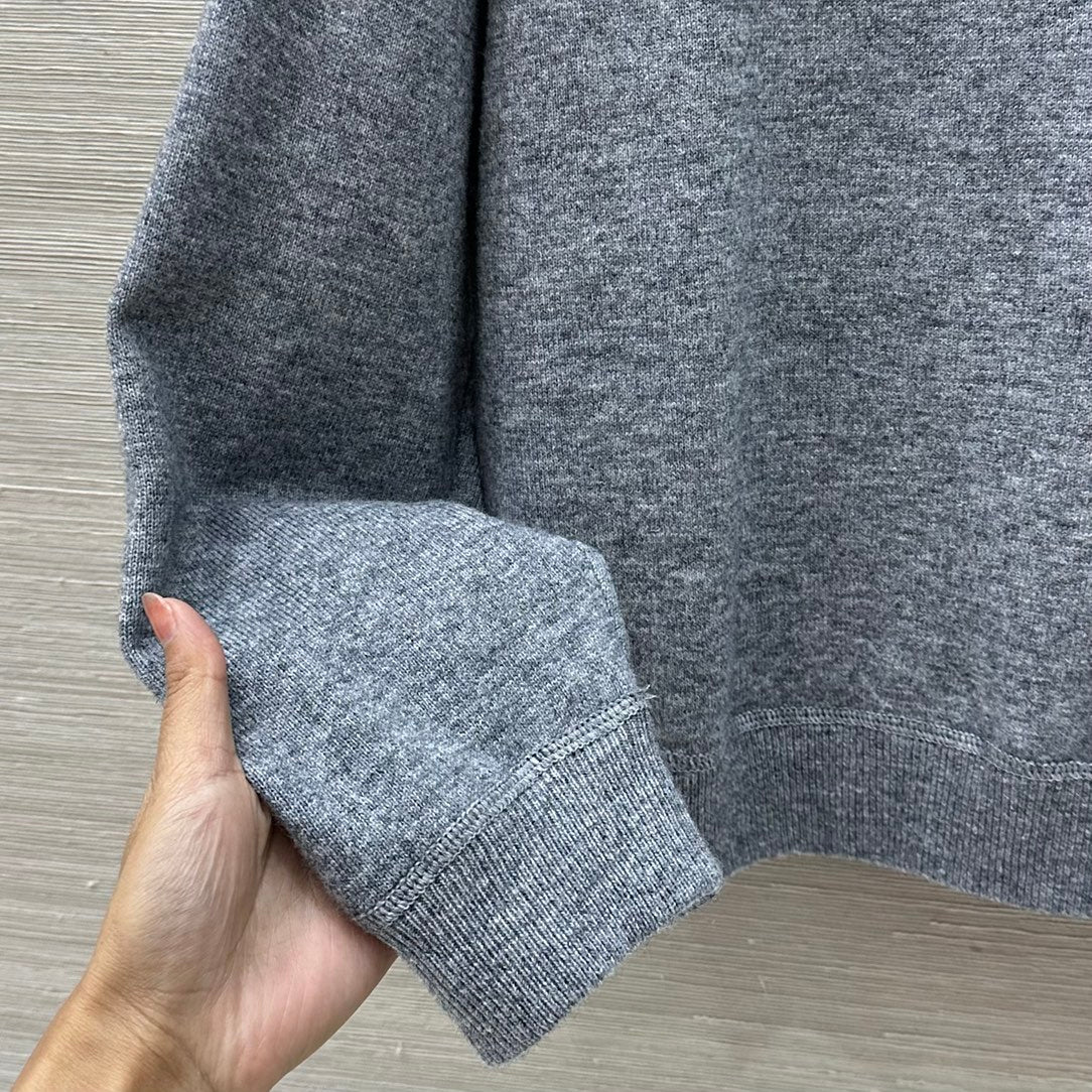 MIUMIU SWEATER STYLE 666