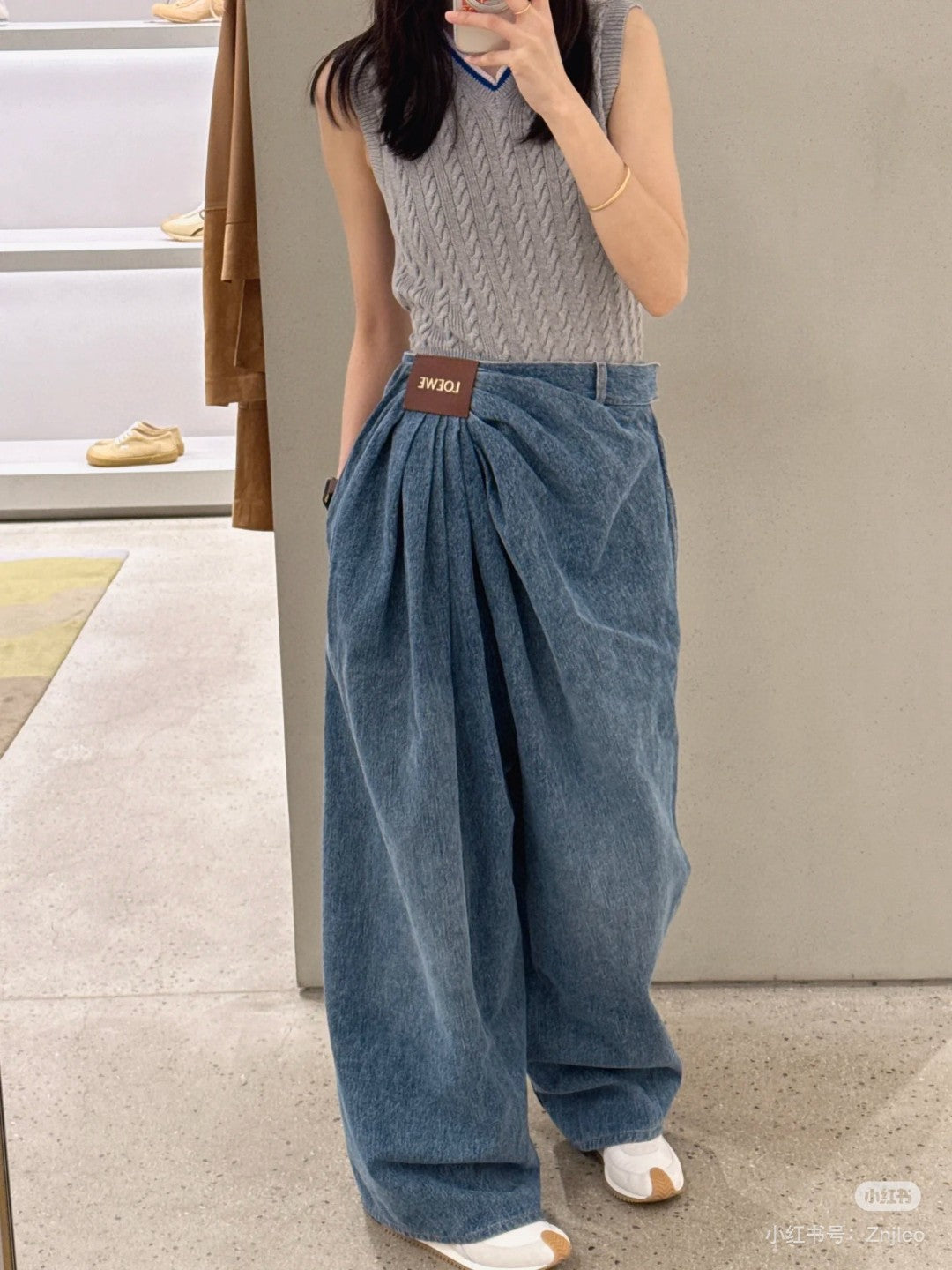 LOEWE RUCHED-WAIST JEANS 232368