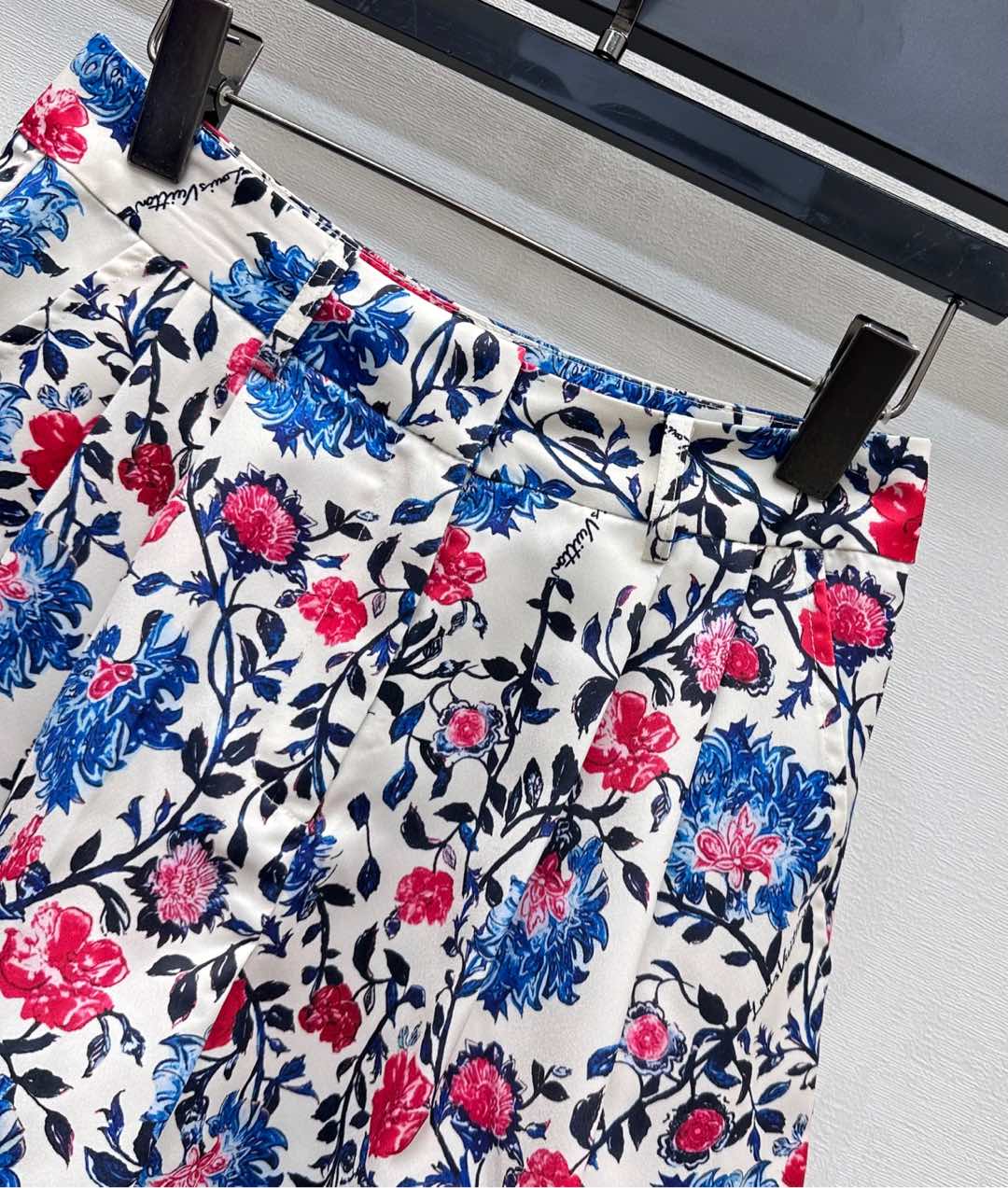 LOUIS VUITTON LV PLEATED MINI SKIRT 263833
