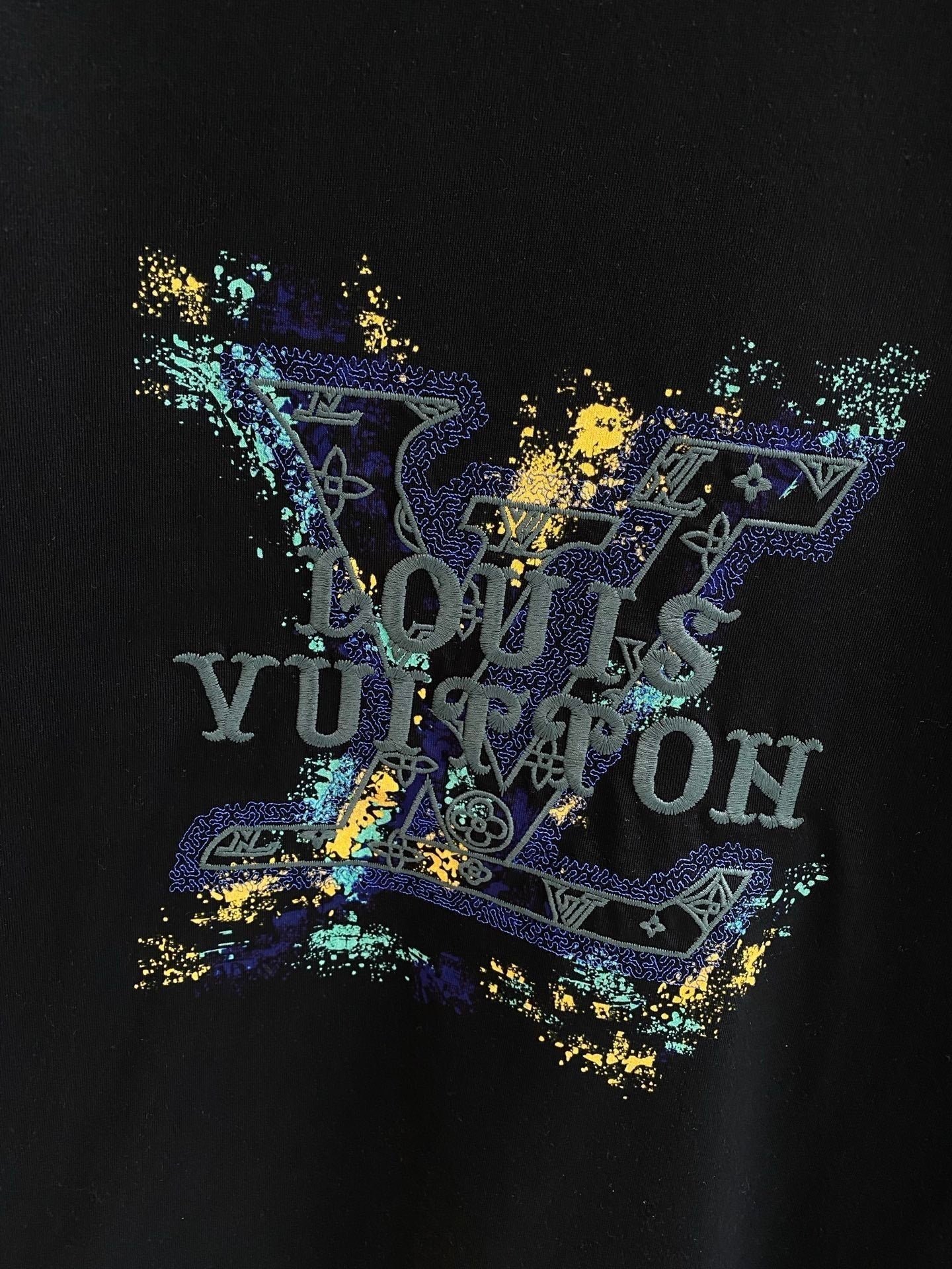 LOUIS VUITTON LV BLACK COTTON T-SHIRT COLORFUL LOGO 238905