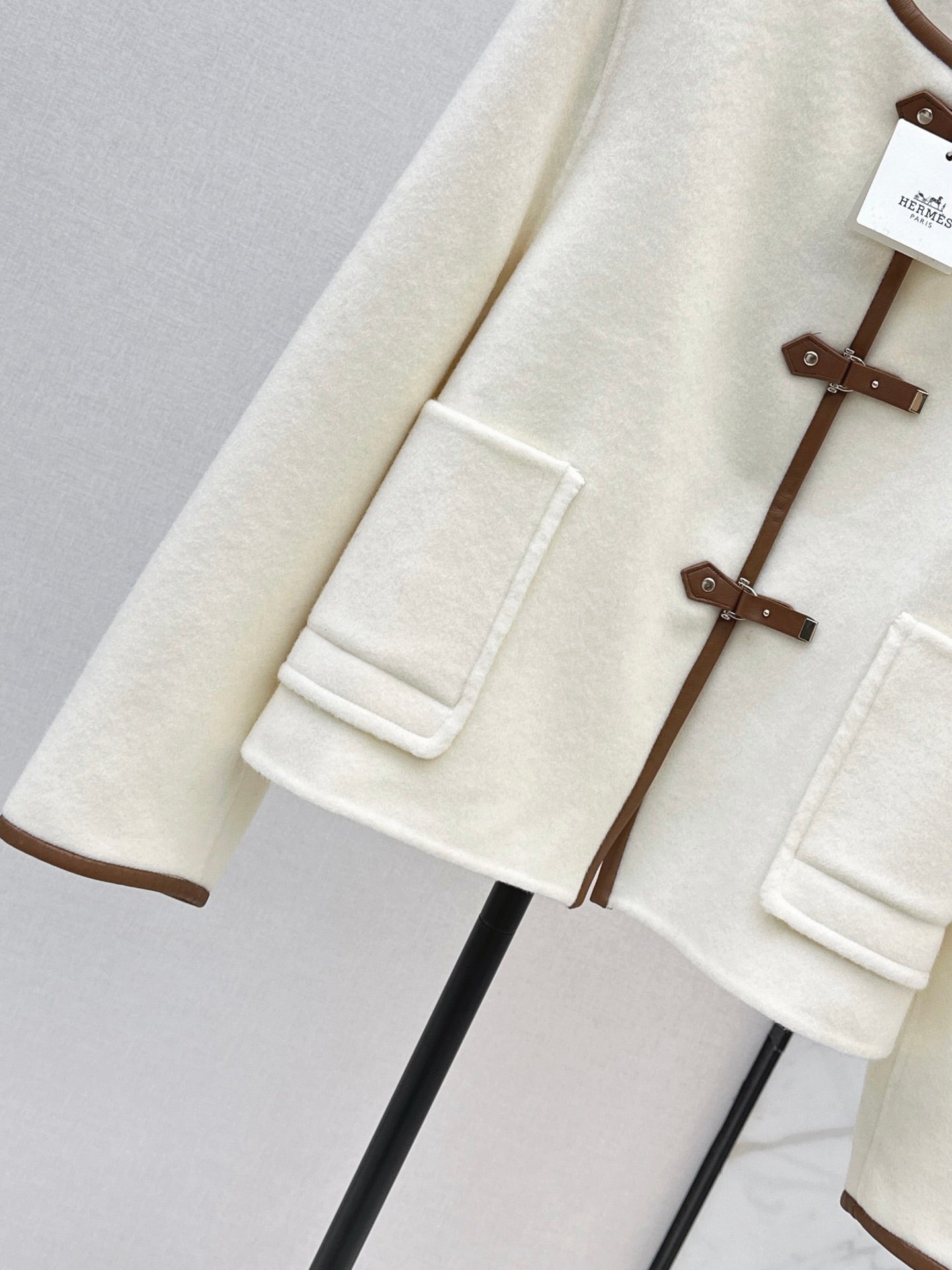 HERMES HERMES 25S REVERSIBLE SHORT CASERE COAT 130