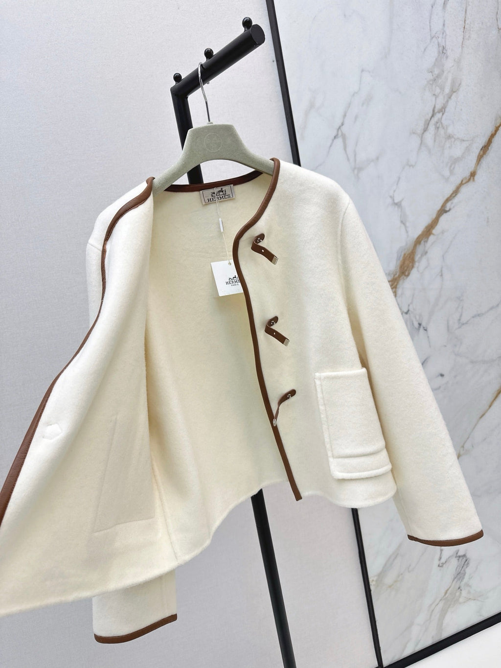 HERMES HERMES 25S REVERSIBLE SHORT CASERE COAT 130