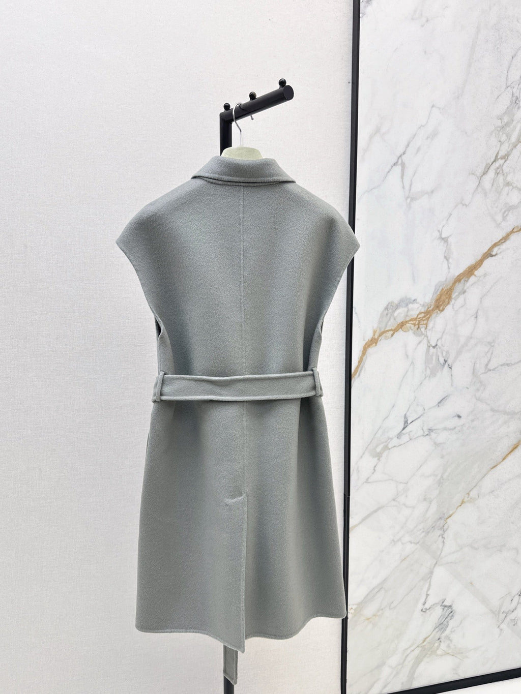 HERMES HERMES 25S SLEEVELESS WOOL VEST COAT WITH BOW BELT 96700