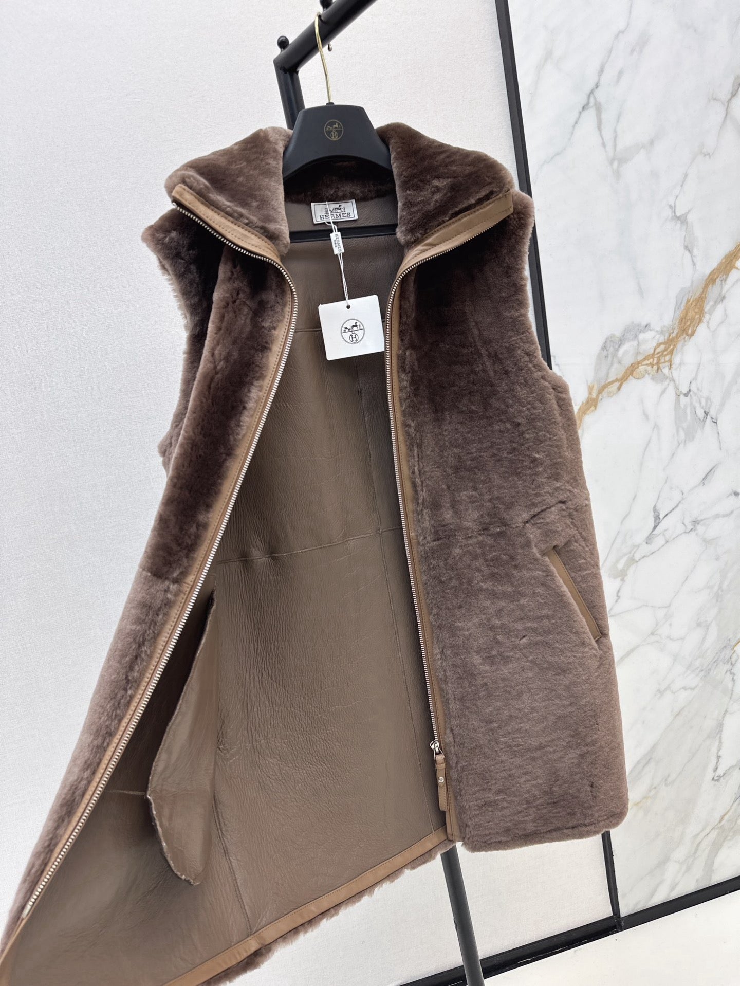 HERMES HERMES 25S FUR VEST 668406