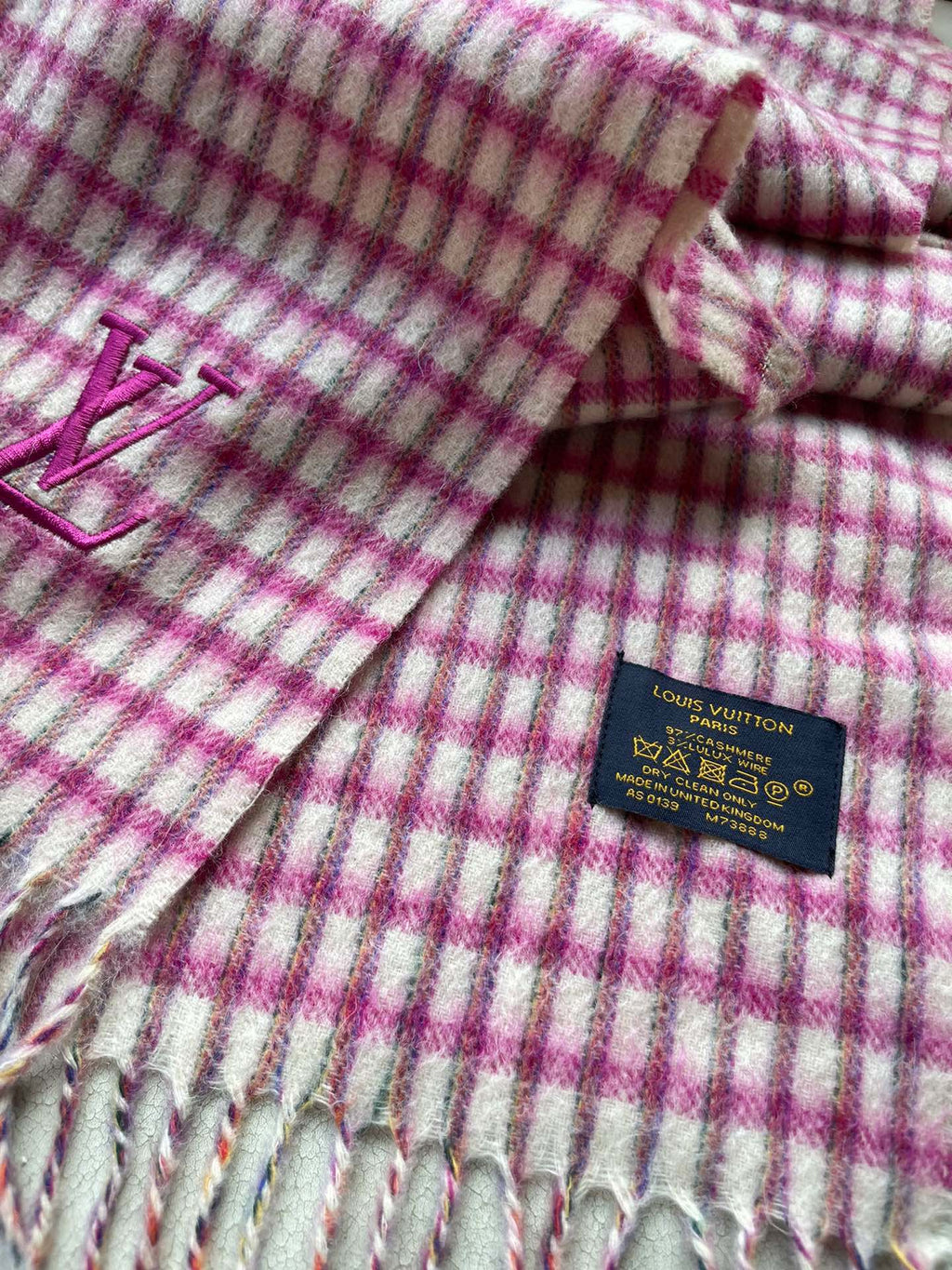 LOUIS VUITTON PLAID EMBROIDERY SCARF 180 CM IN BRIGHT PINK CASHMERE 399964