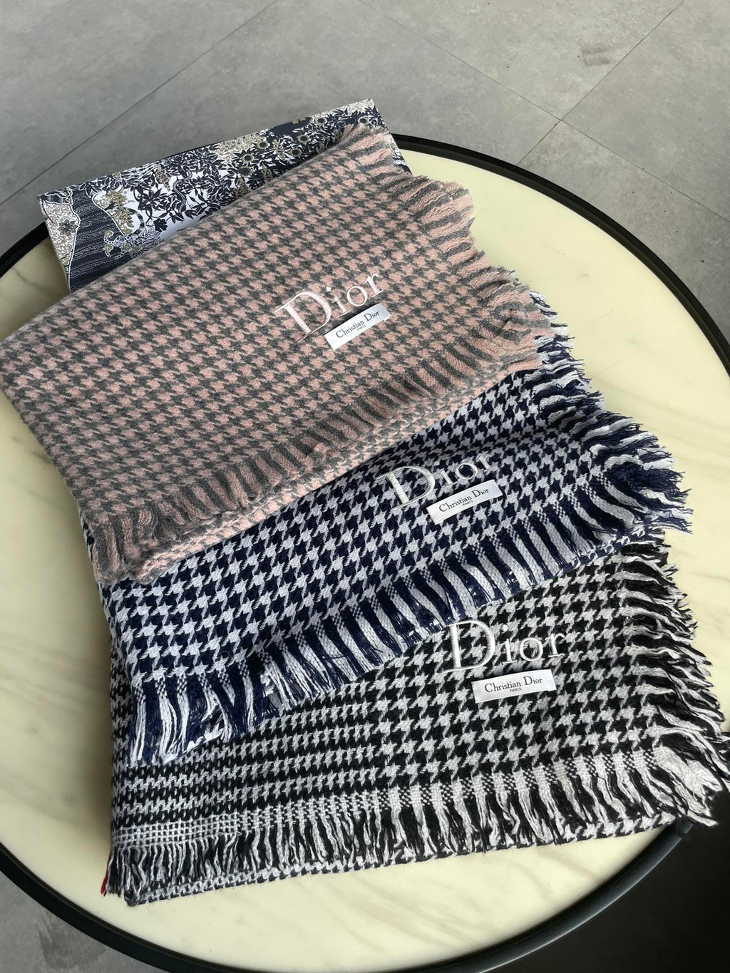 DIOR HOUNDSTOOTH SCARF 200 CM IN BLACK MIX WHITE WOOL 399969