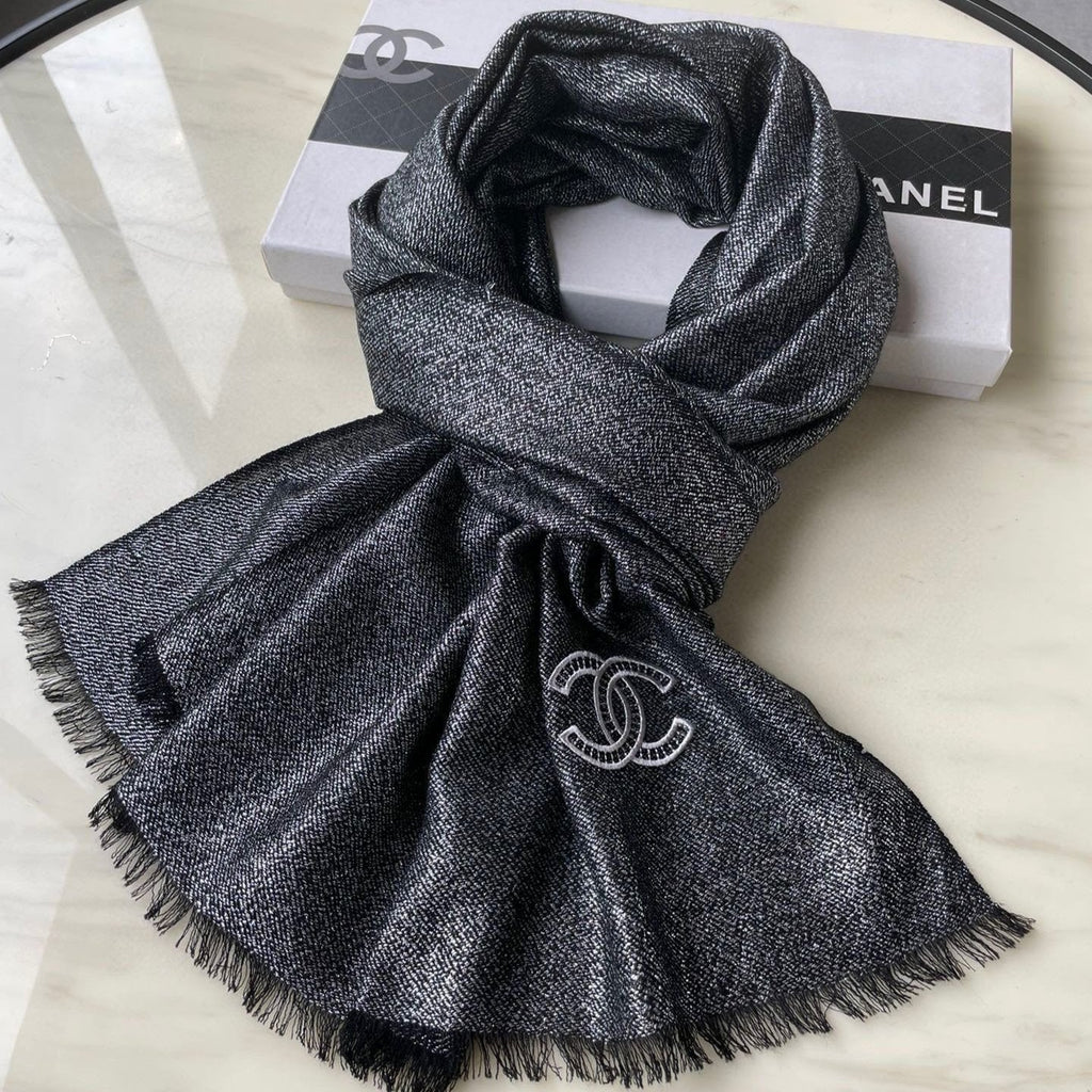 CHANEL SCARF 210 CM IN BLACK CASHMERE 402208