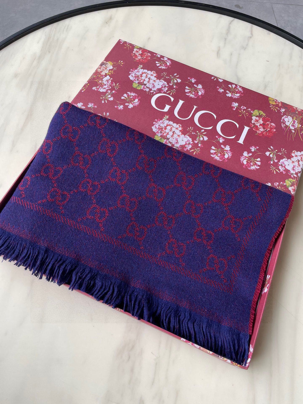 GUCCI SCARF 180 CM IN VIOLET PURPLE  PATTERN MONOGRAM WOOL 407526