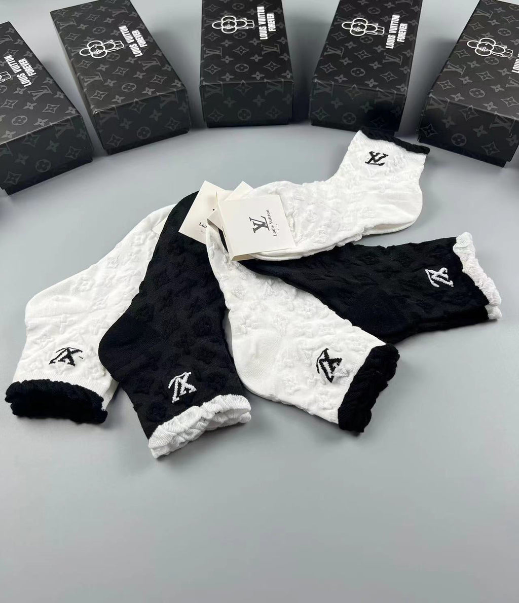 LOUIS VUITTON LOW-CUT SOCKS 121681 (1 BOX)