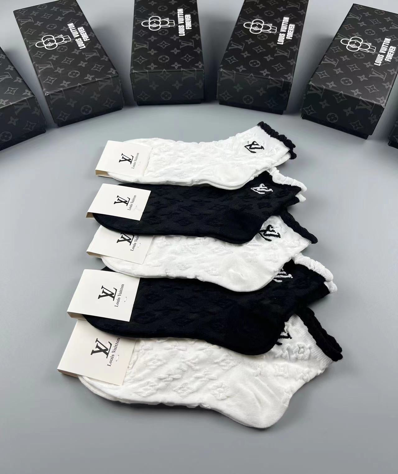 LOUIS VUITTON LOW-CUT SOCKS 121681 (1 BOX)