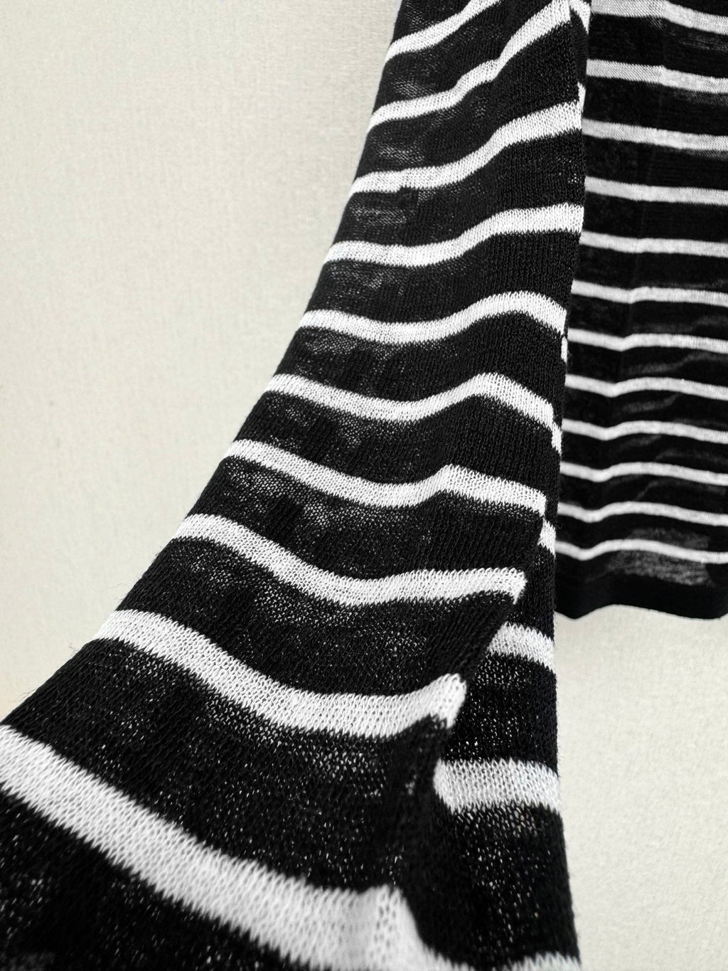 DIOR 25S OFF-SHOULDER STRIPED TOP 550