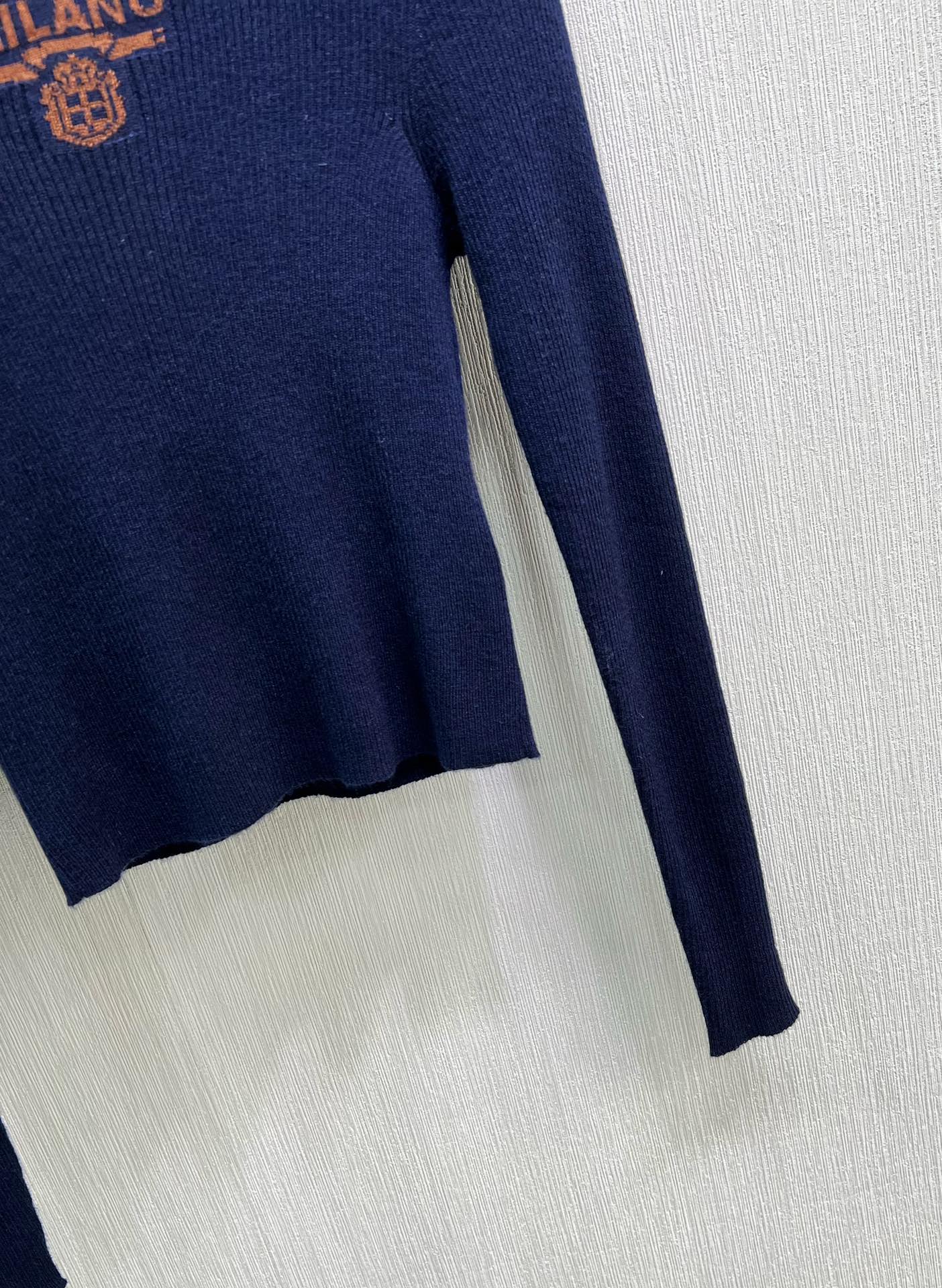 PRADA 25S LIGHTWEIGHT SWEATER 364